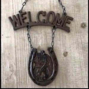 Cast Iron Metal Welcome Wall Decor